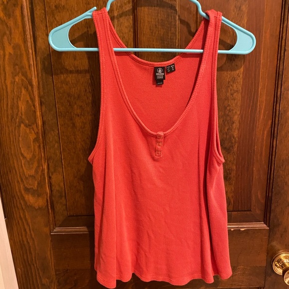 VOLCOM flowy tank - Picture 1 of 3